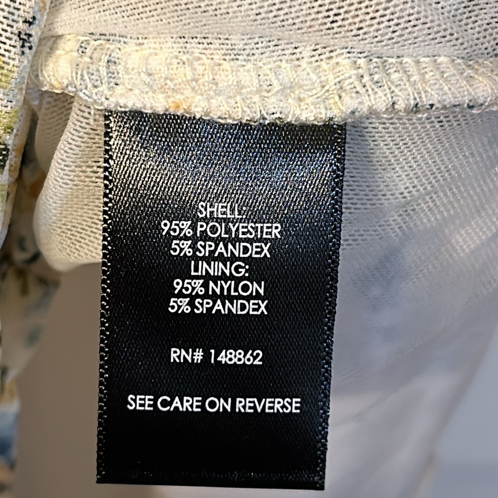 NWT Torrid stretch mesh ruched top, Torrid size 2 - Picture 4 of 7